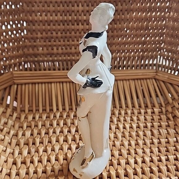 Vintage 1950's Wales Porcelain Figurine 8" Tall Victorian Gold Trim - Picture 6 of 12